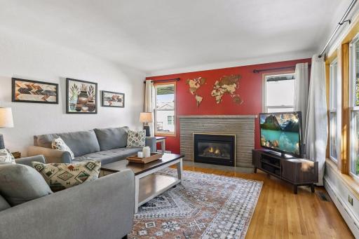 909 Manomin Avenue - Spacecrafting - 0008.jpg