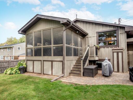 1492 Red Cedar Road, Eagan, MN 55121