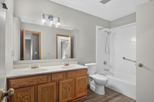 11227 Xavier Circle, Bloomington, MN 55437