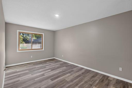 11227 Xavier Circle, Bloomington, MN 55437