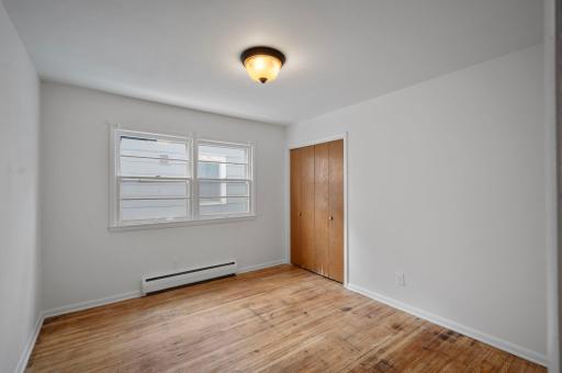 1094 25th Avenue SE, Minneapolis, MN 55414