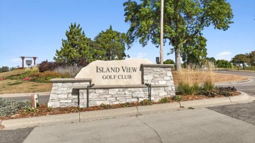 616 Goldenrod Trail, Waconia, MN 55387