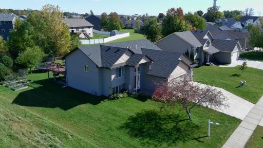 929 Farmers Ridge Trail, Belle Plaine, MN 56011