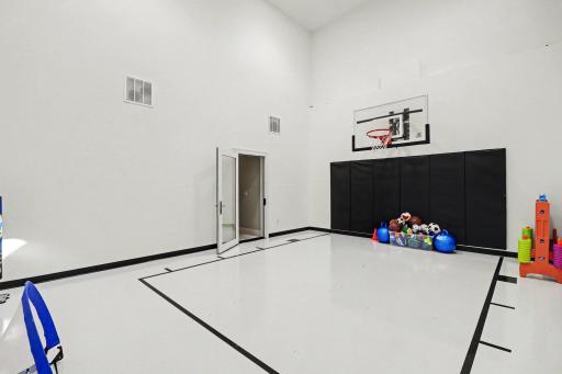 6325 Yuma Lane N, Maple Grove, MN 55311