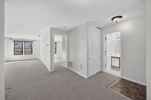455 Dayton Avenue, 308, Saint Paul, MN 55102