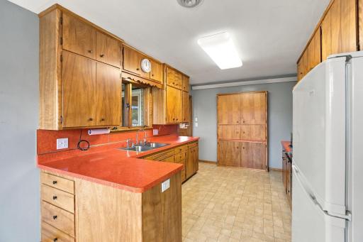 824 Brown Street, Jackson, MN 56143
