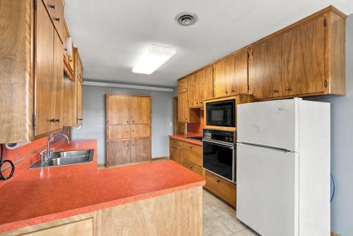 824 Brown Street, Jackson, MN 56143