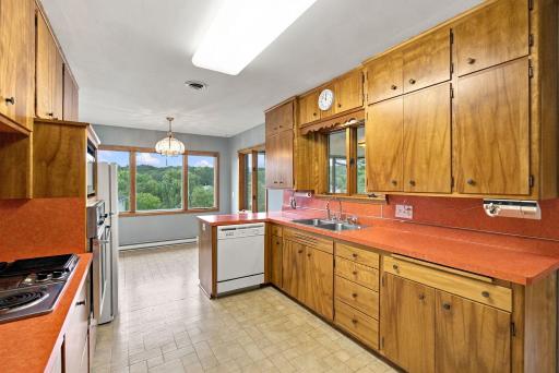 824 Brown Street, Jackson, MN 56143