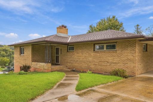824 Brown Street, Jackson, MN 56143