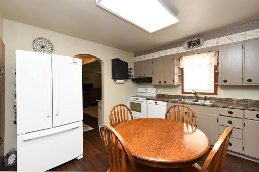 309 1st Avenue E, Abercrombie, ND 58001
