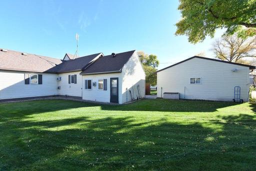 309 1st Avenue E, Abercrombie, ND 58001