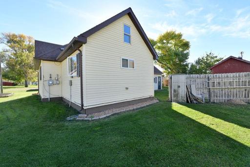 309 1st Avenue E, Abercrombie, ND 58001