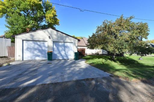 309 1st Avenue E, Abercrombie, ND 58001