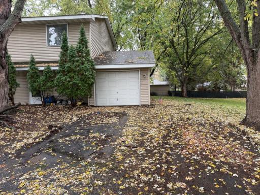 1438 109th Lane NW, Coon Rapids, MN 55433
