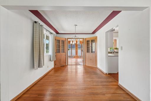 585 9th Street N, Bayport, MN 55003