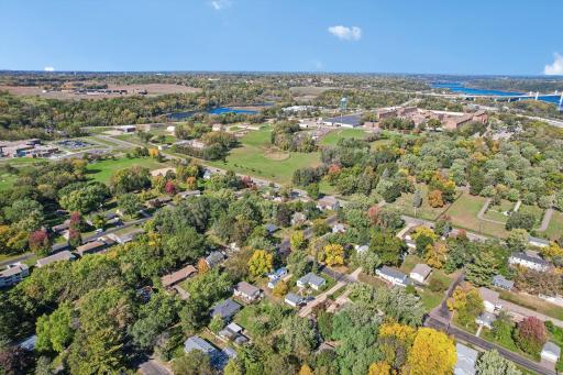 585 9th Street N, Bayport, MN 55003