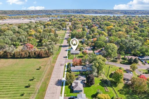 585 9th Street N, Bayport, MN 55003
