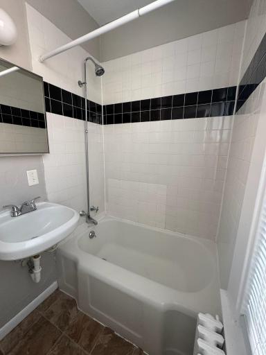 1562 Edmund Avenue, Saint Paul, MN 55104
