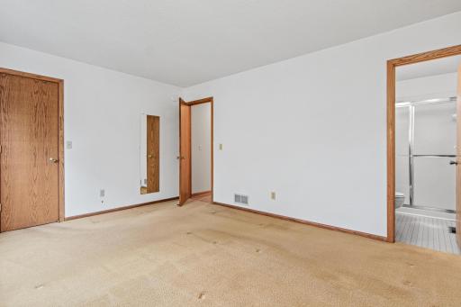 7400 W 112th Street, Bloomington, MN 55438