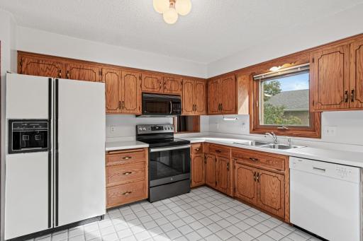 7400 W 112th Street, Bloomington, MN 55438