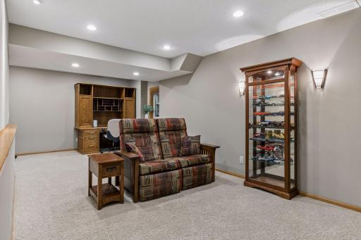 1440 Clippership Bay, Woodbury, MN 55125