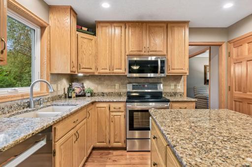 1440 Clippership Bay, Woodbury, MN 55125