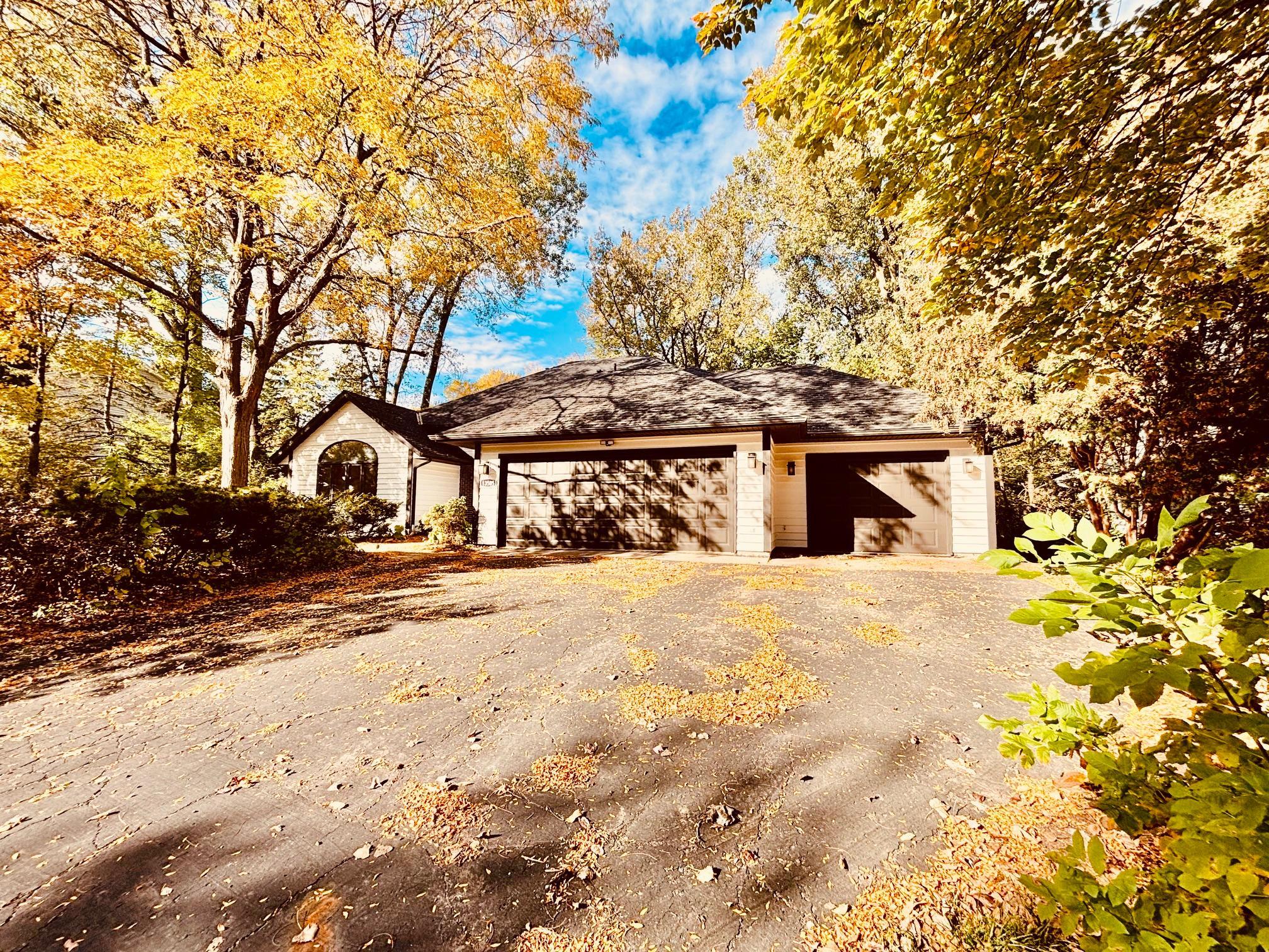 Property photo for 13505 Elkwood Drive, Apple Valley, MN 55124