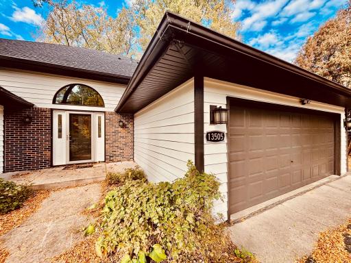 13505 Elkwood Drive, Apple Valley, MN 55124