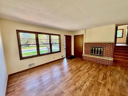 9097 Northwood Parkway, New Hope, MN 55427