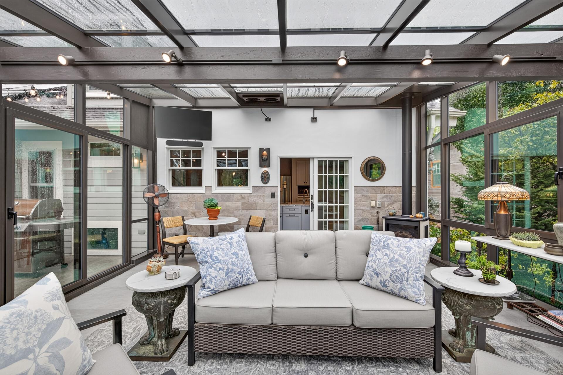 Settle into the four-season solarium and enjoy the feeling of bringing the beauty of the outdoors in.