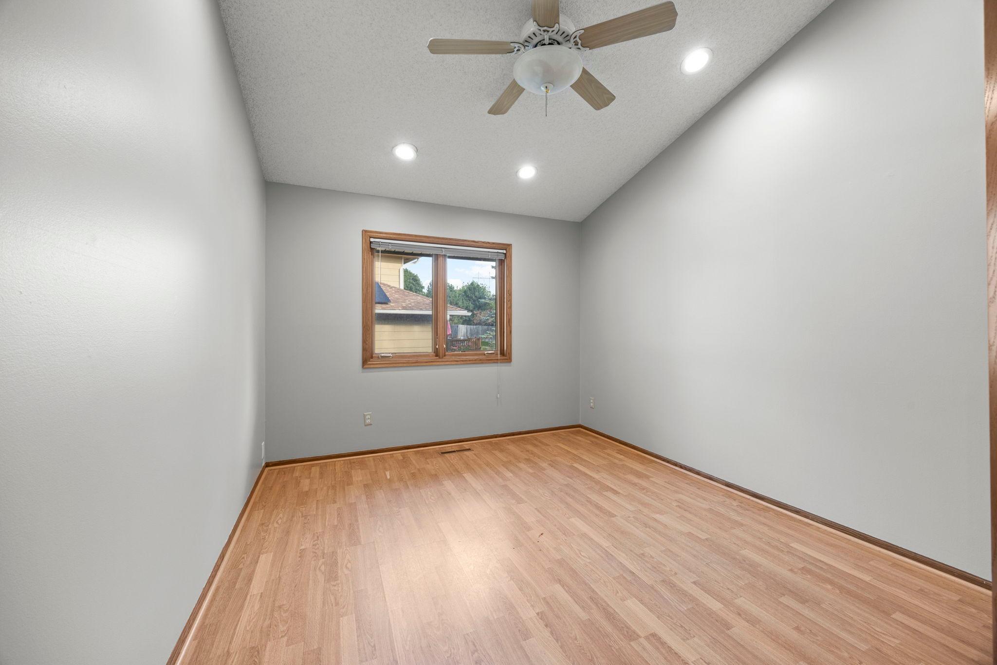 39-web-or-mls-1762 Drake Dr-89.jpg