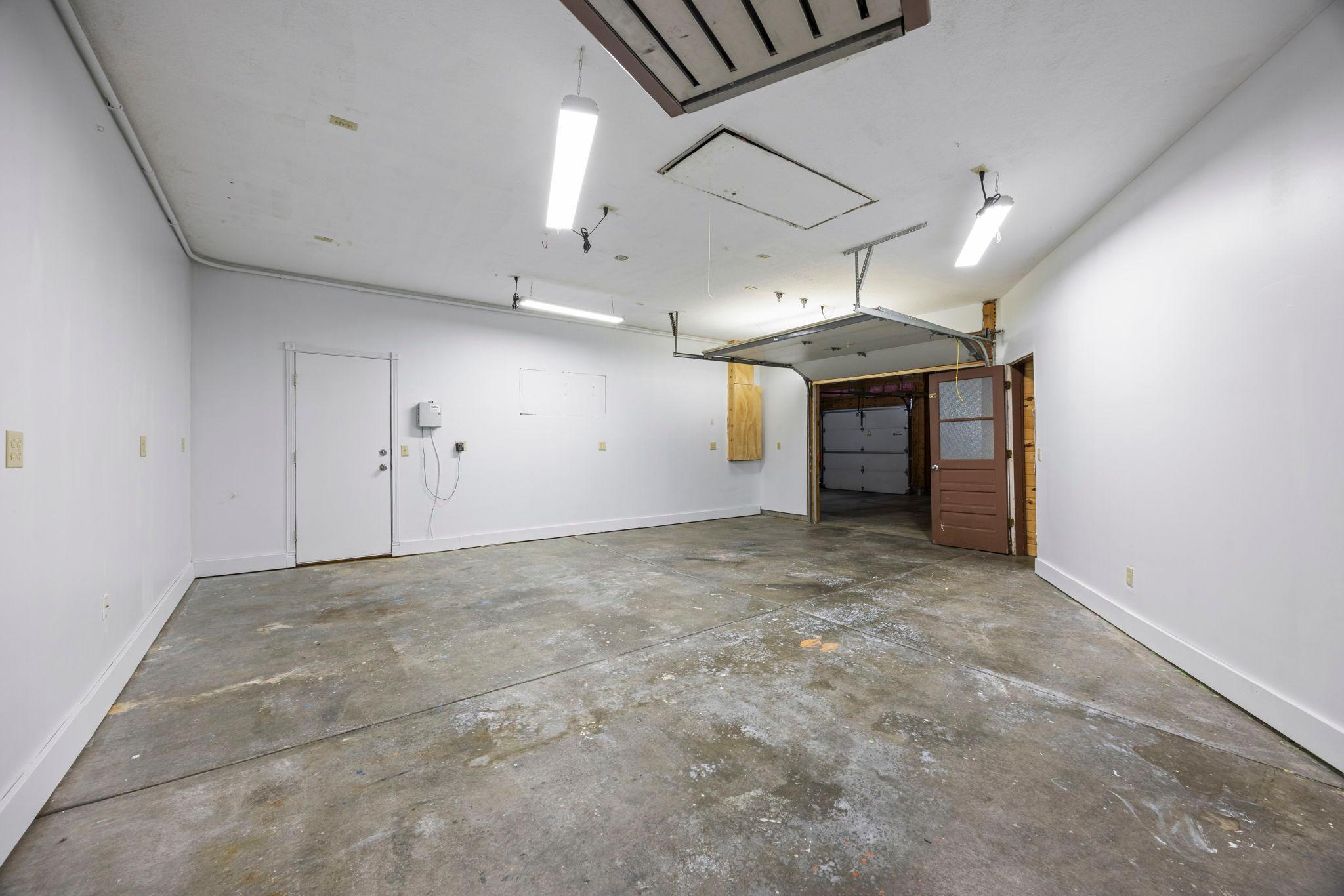 58-web-or-mls-1762 Drake Dr-224.jpg