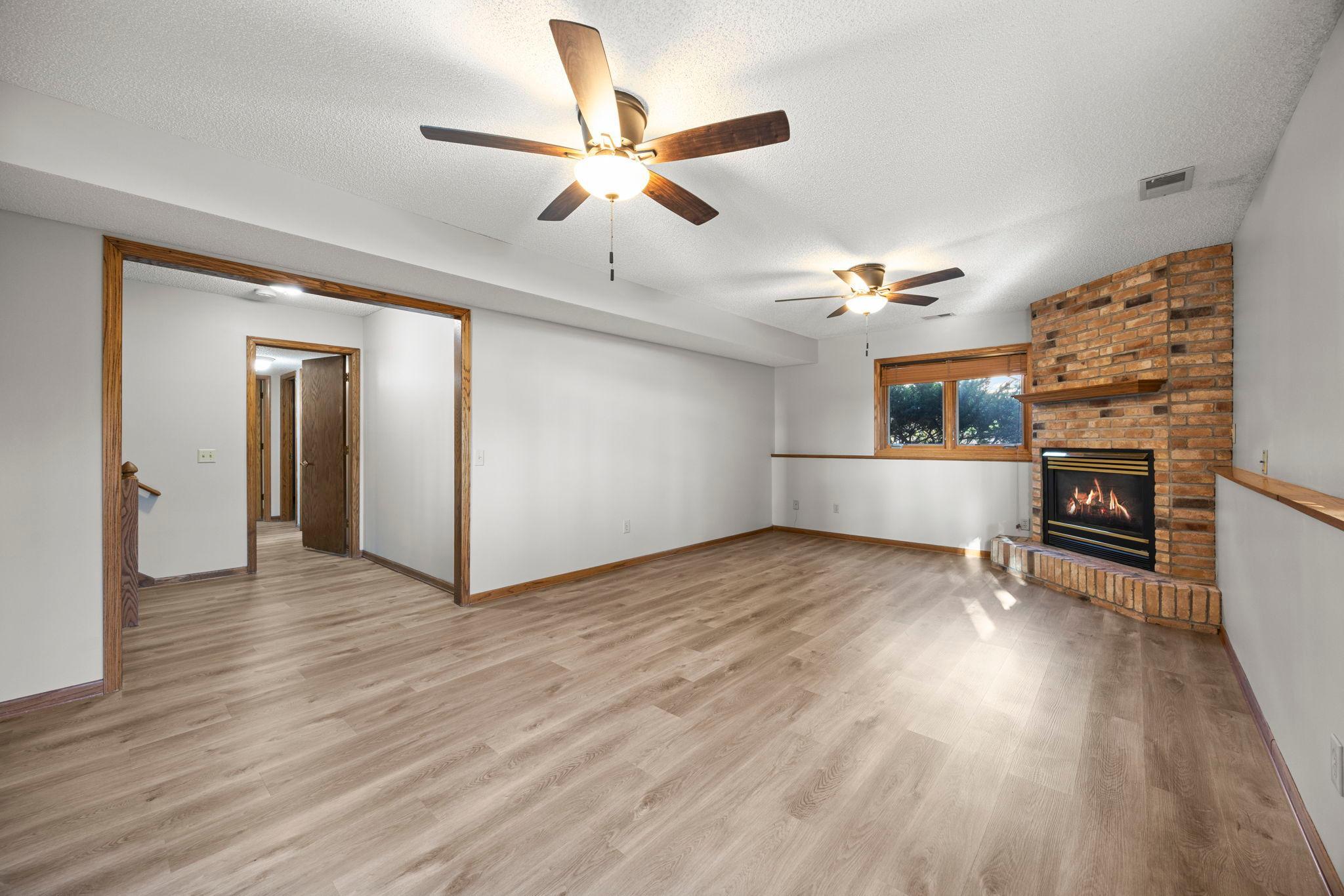 43-web-or-mls-1762 Drake Dr-249.jpg