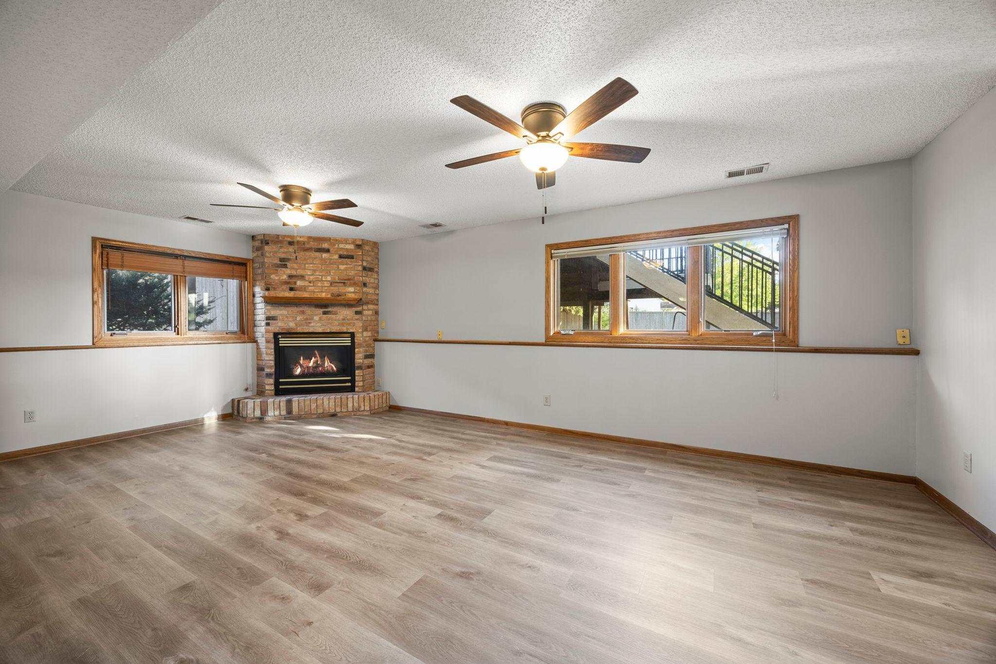 42-web-or-mls-1762 Drake Dr-244.jpg