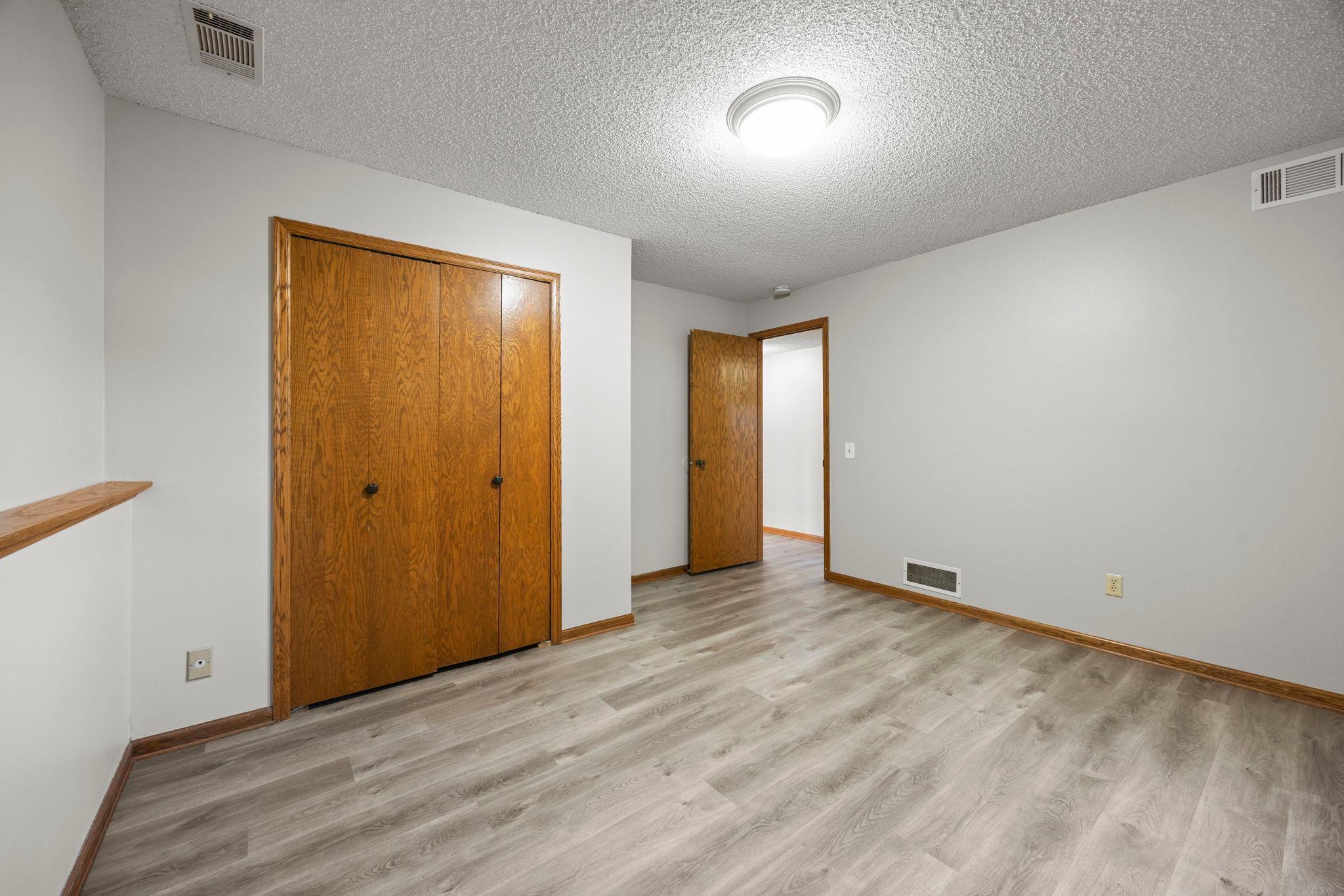 50-web-or-mls-1762 Drake Dr-284.jpg