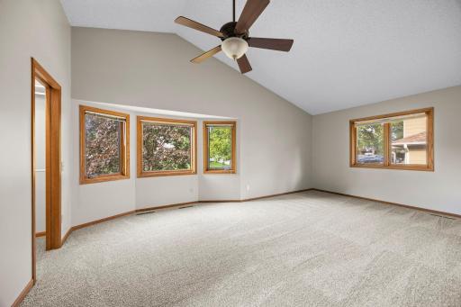 1762 Drake Drive, Eagan, MN 55122