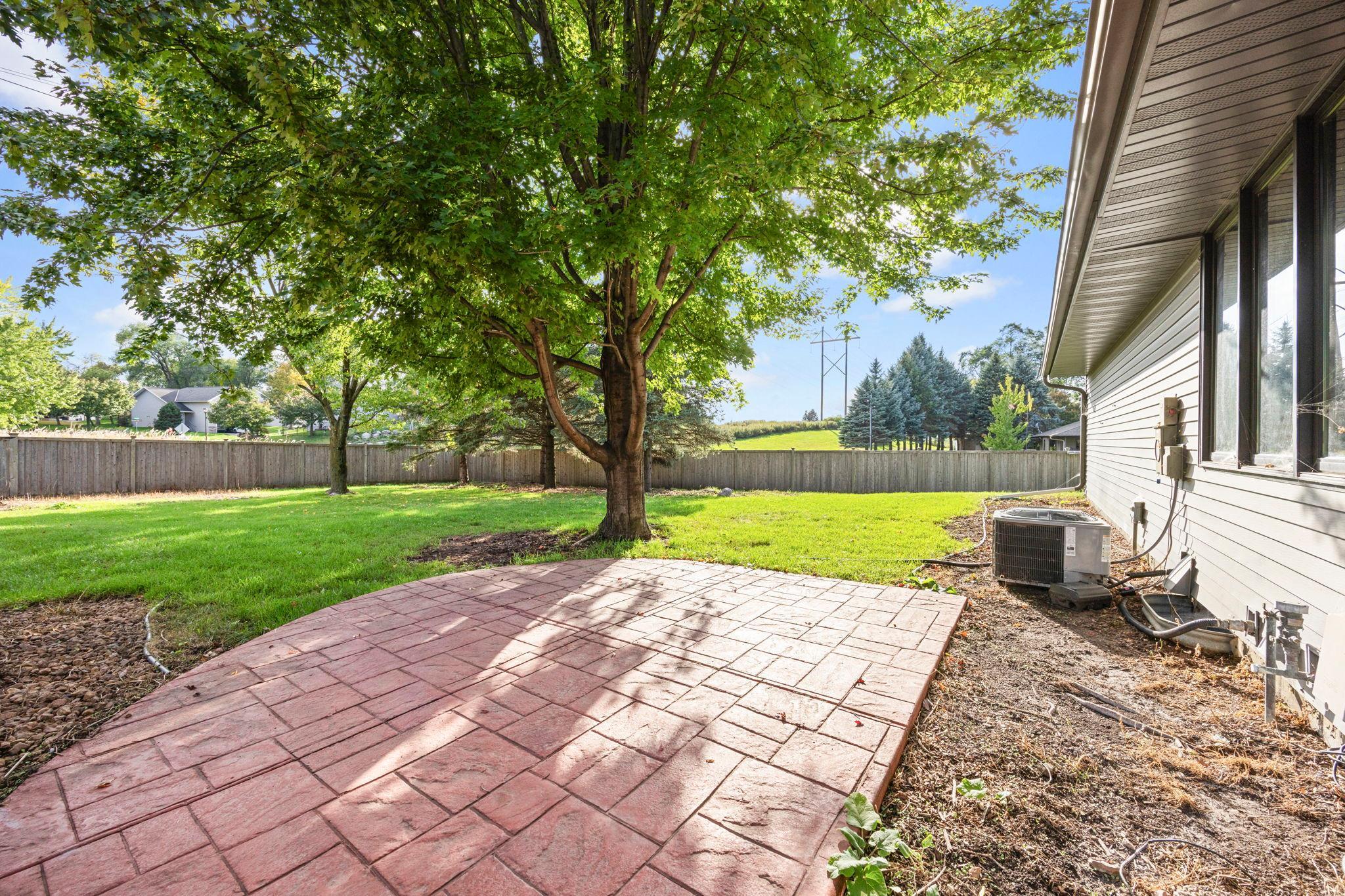 67-web-or-mls-1762 Drake Dr-178.jpg