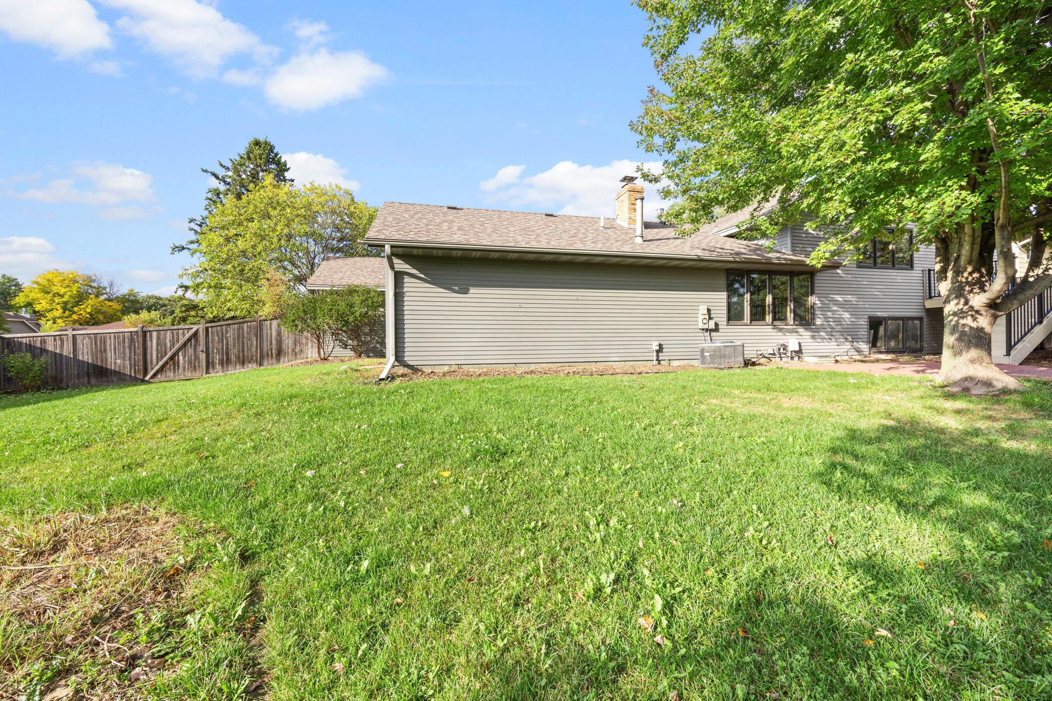 69-web-or-mls-1762 Drake Dr-189.jpg