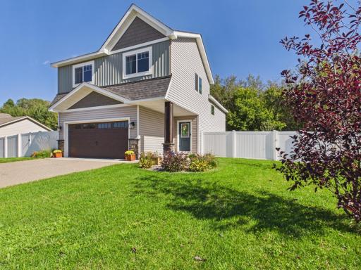38377 Hunters Ridge Trail, North Branch, MN 55056