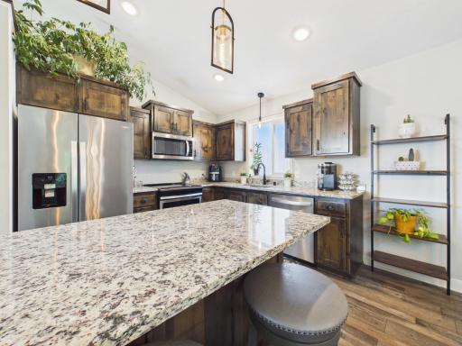 38377 Hunters Ridge Trail, North Branch, MN 55056