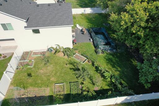 38377 Hunters Ridge Trail, North Branch, MN 55056