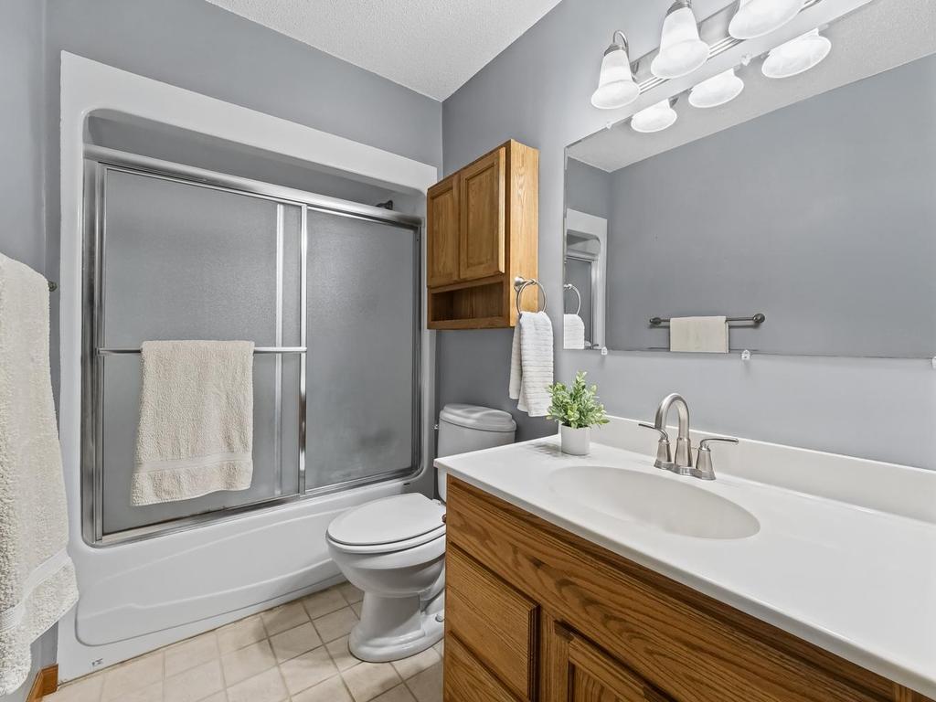 023-029-Bathroom-1024x768.jpg