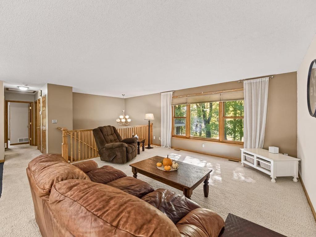 013-007-Living Room-1024x768.jpg