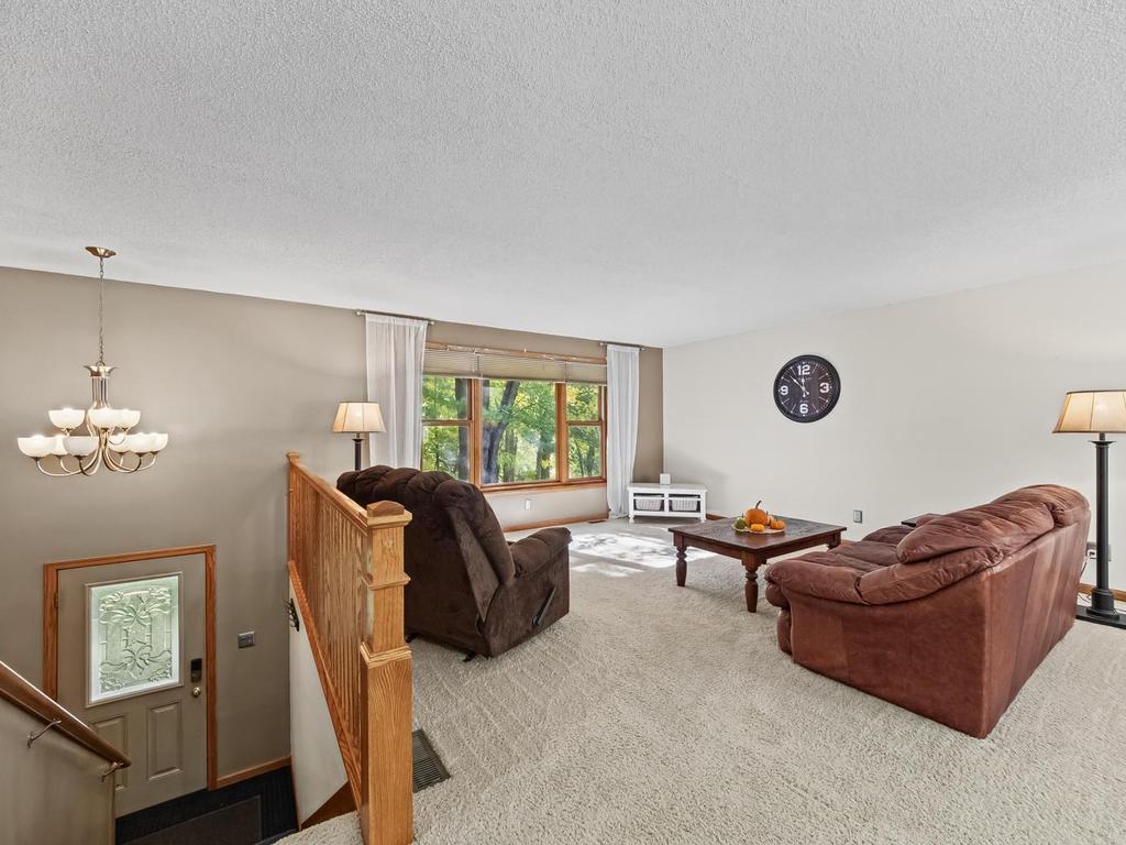 011-010-Living Room-1024x768.jpg