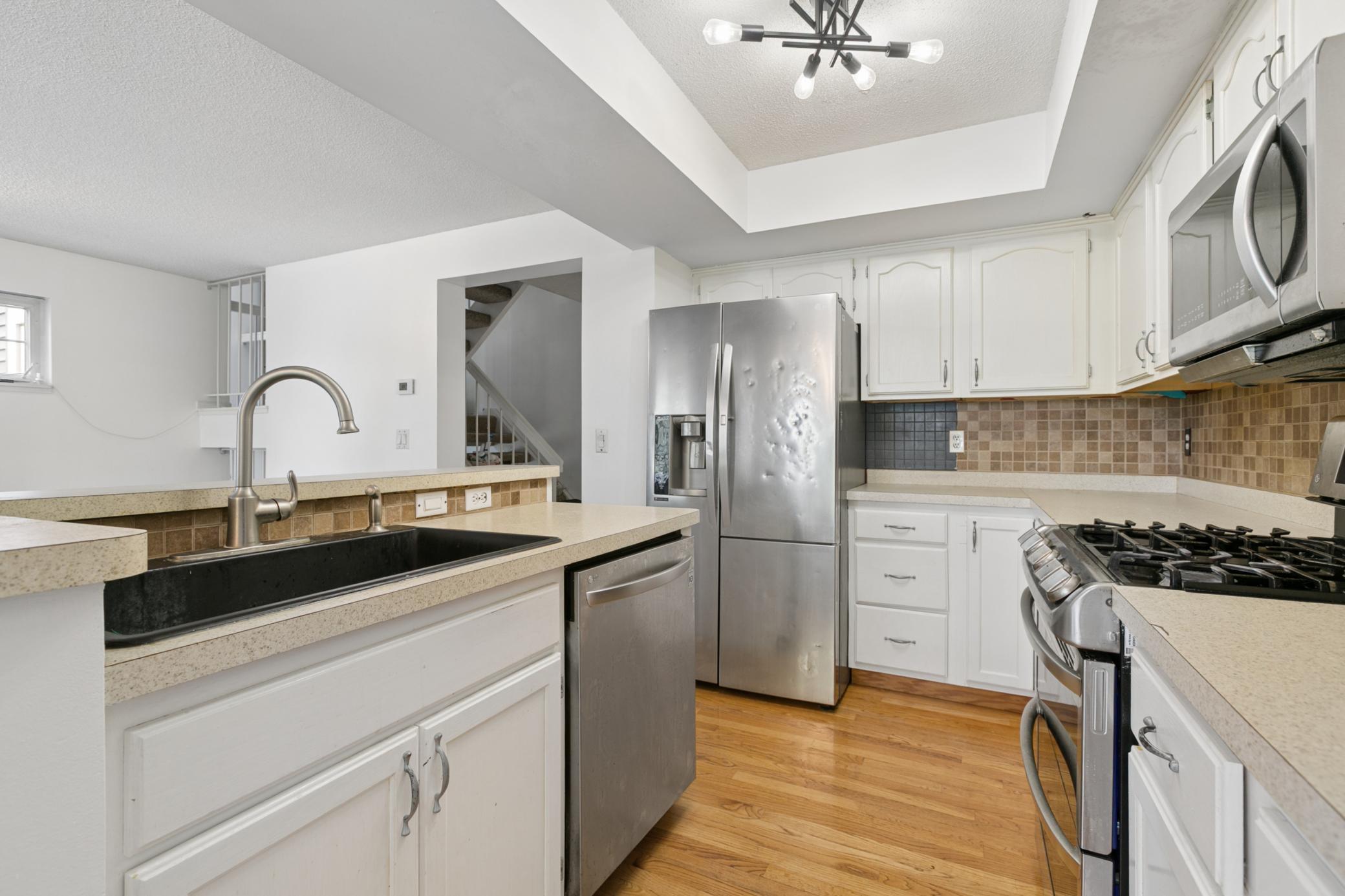 Main Level Kitchen with Tray Ceiling