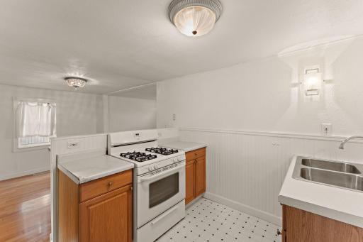 415 Chestnut Street E, South Saint Paul, MN 55075