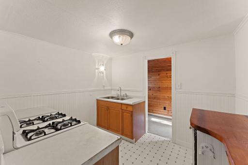415 Chestnut Street E, South Saint Paul, MN 55075
