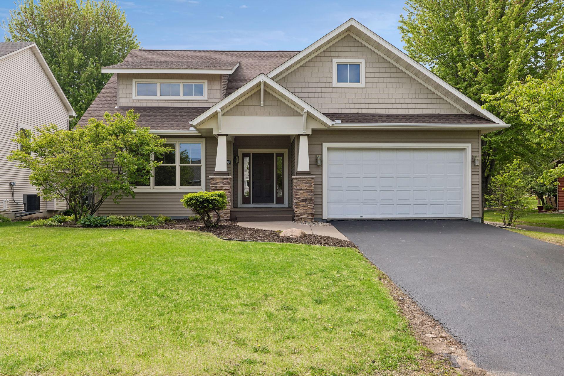 Featuring a 2 car garage