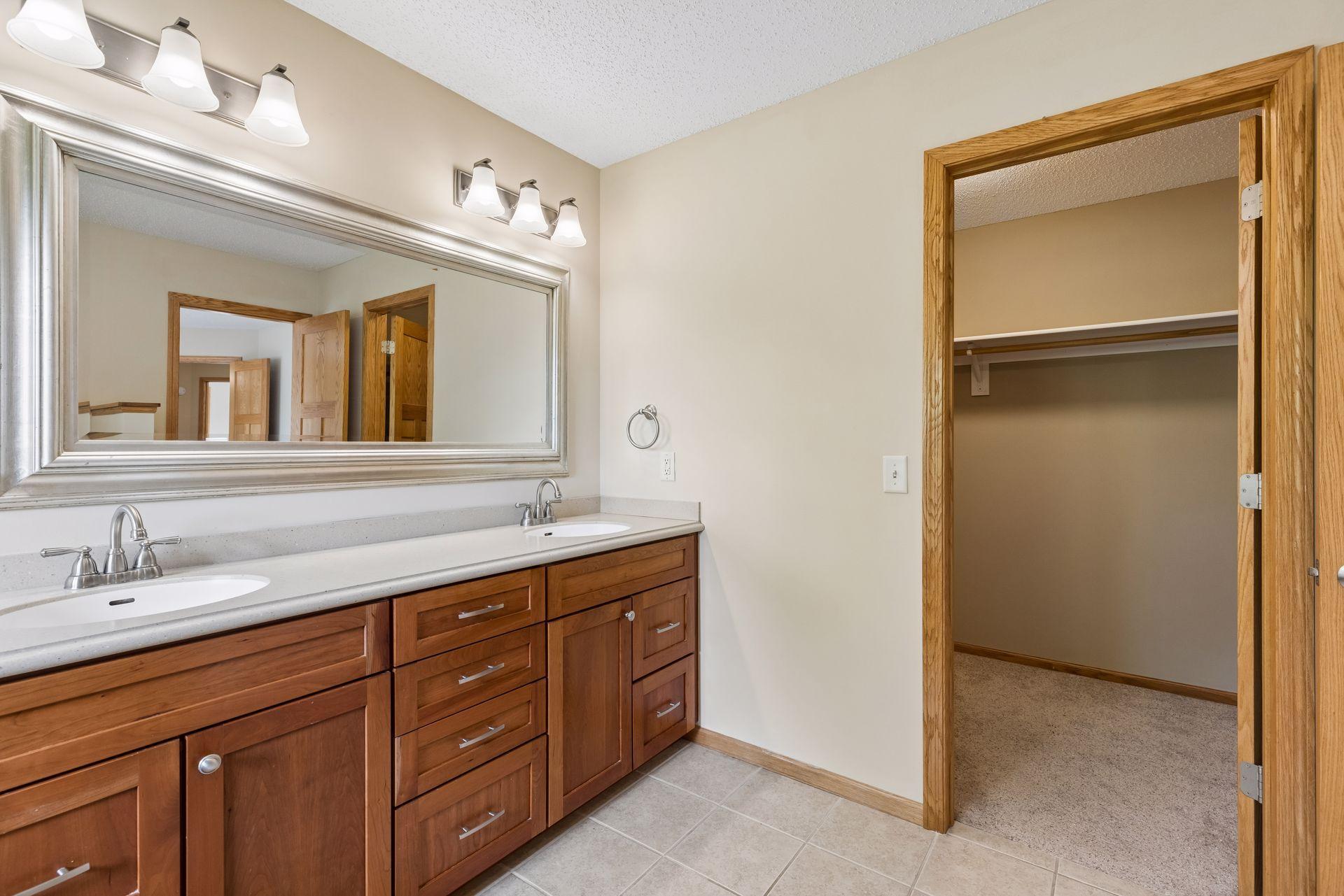 Dual sink vanity