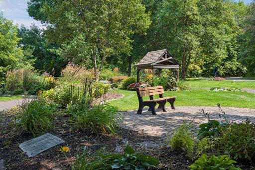 1776 Stieger Lake Lane, 409, Victoria, MN 55386